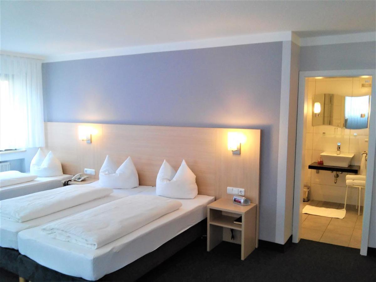 Hotel Brehm เวิร์ซบวร์ก ภายนอก รูปภาพ
