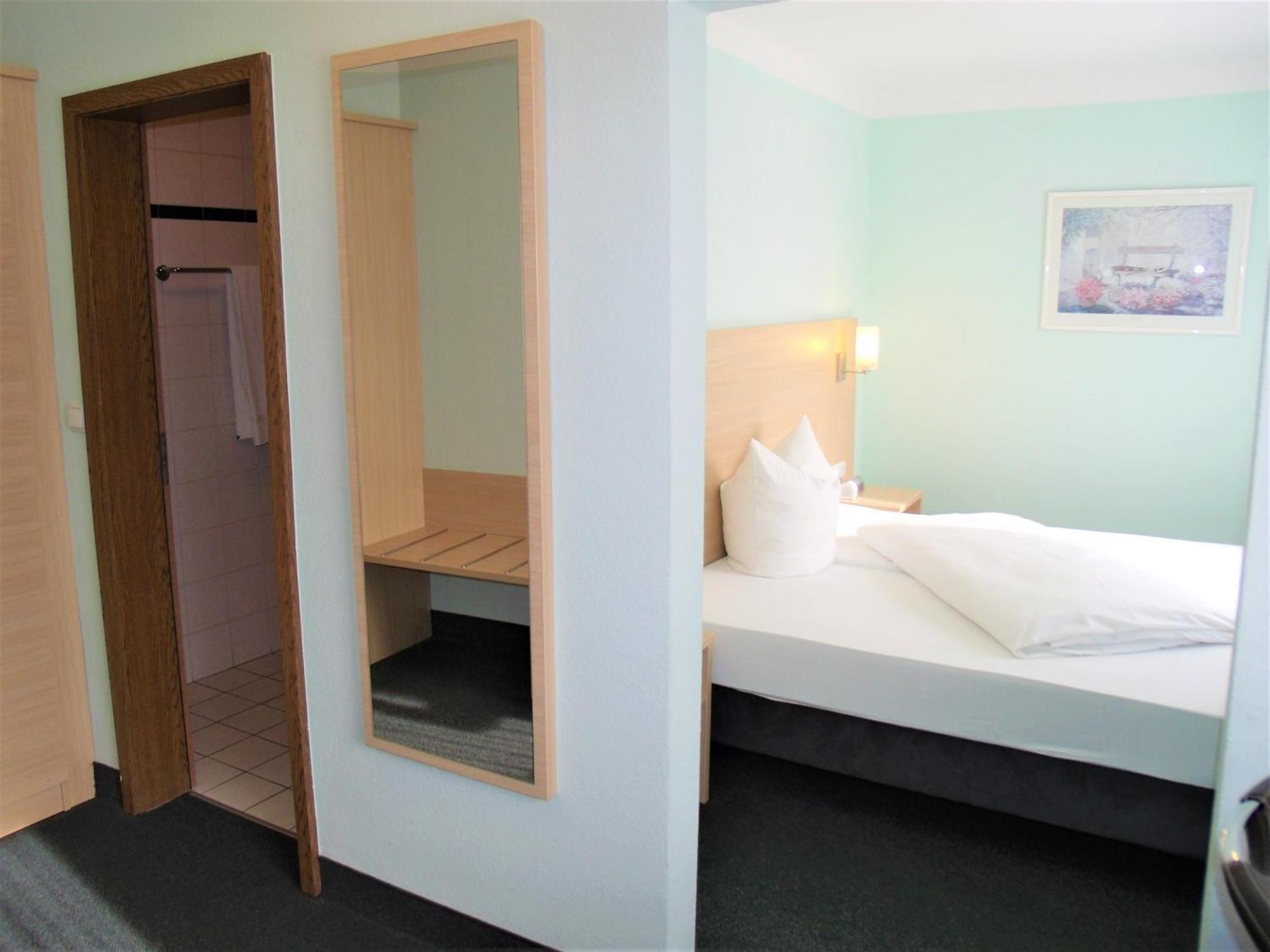 Hotel Brehm เวิร์ซบวร์ก ภายนอก รูปภาพ