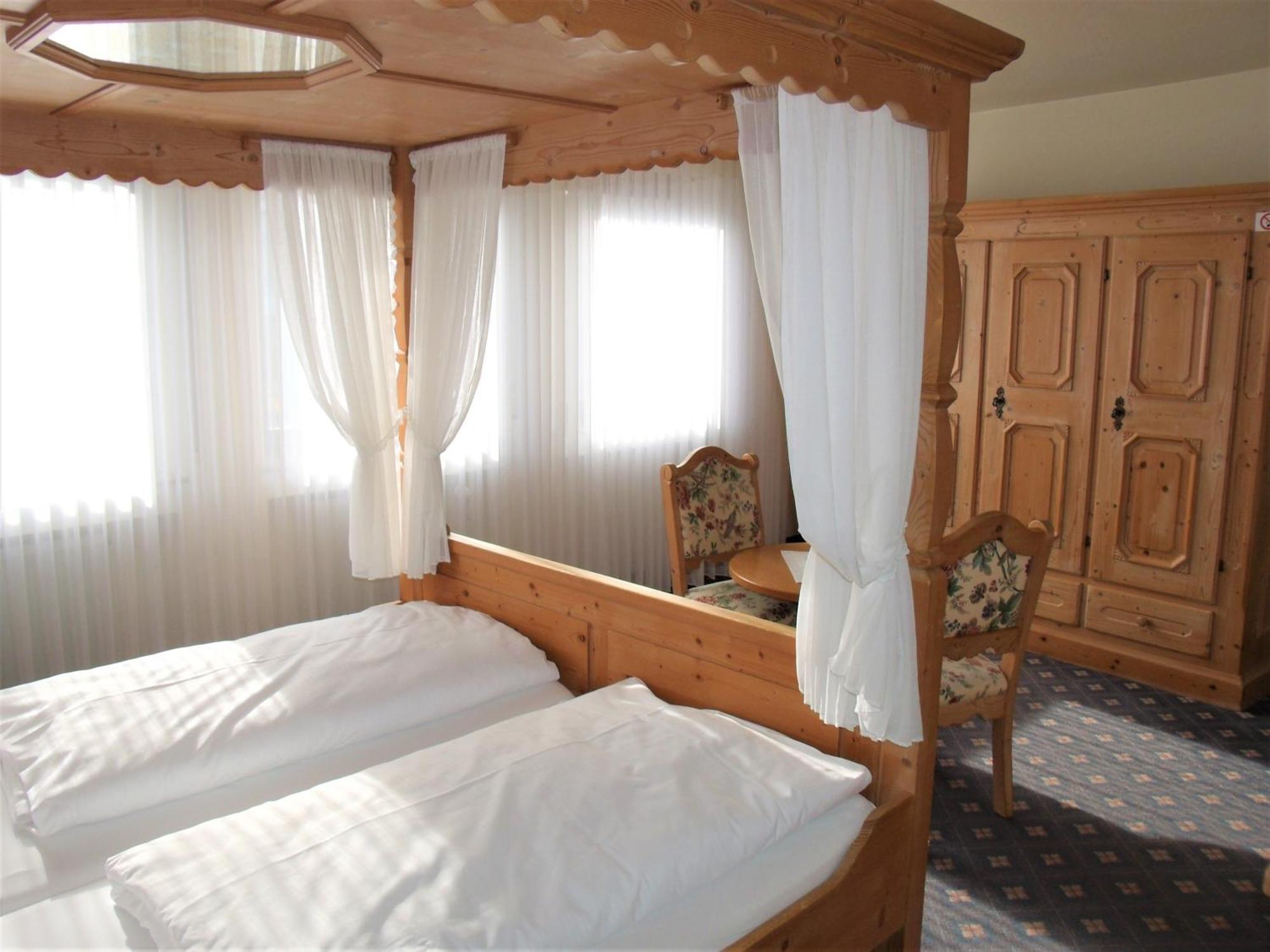 Hotel Brehm เวิร์ซบวร์ก ภายนอก รูปภาพ