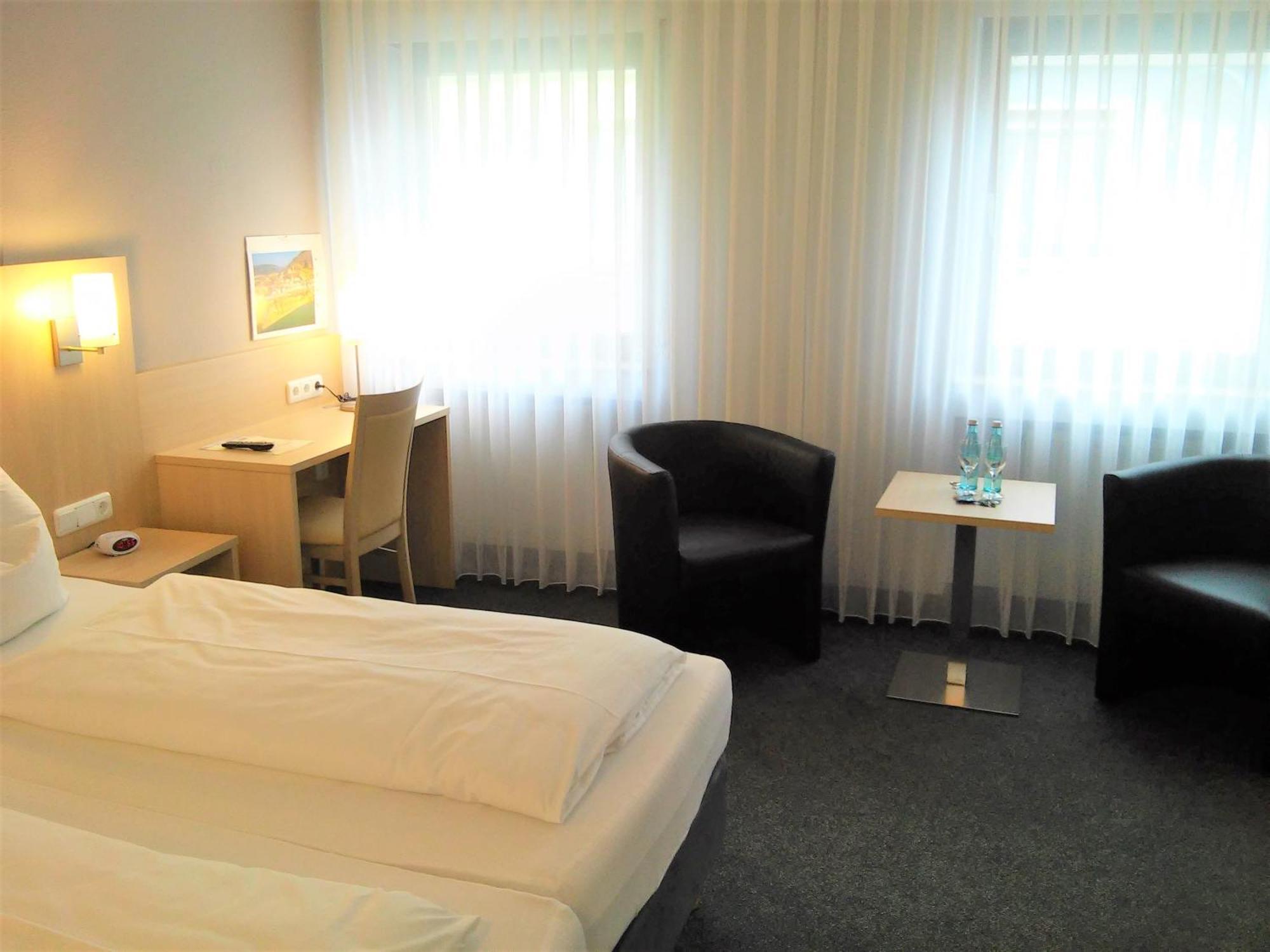 Hotel Brehm เวิร์ซบวร์ก ภายนอก รูปภาพ