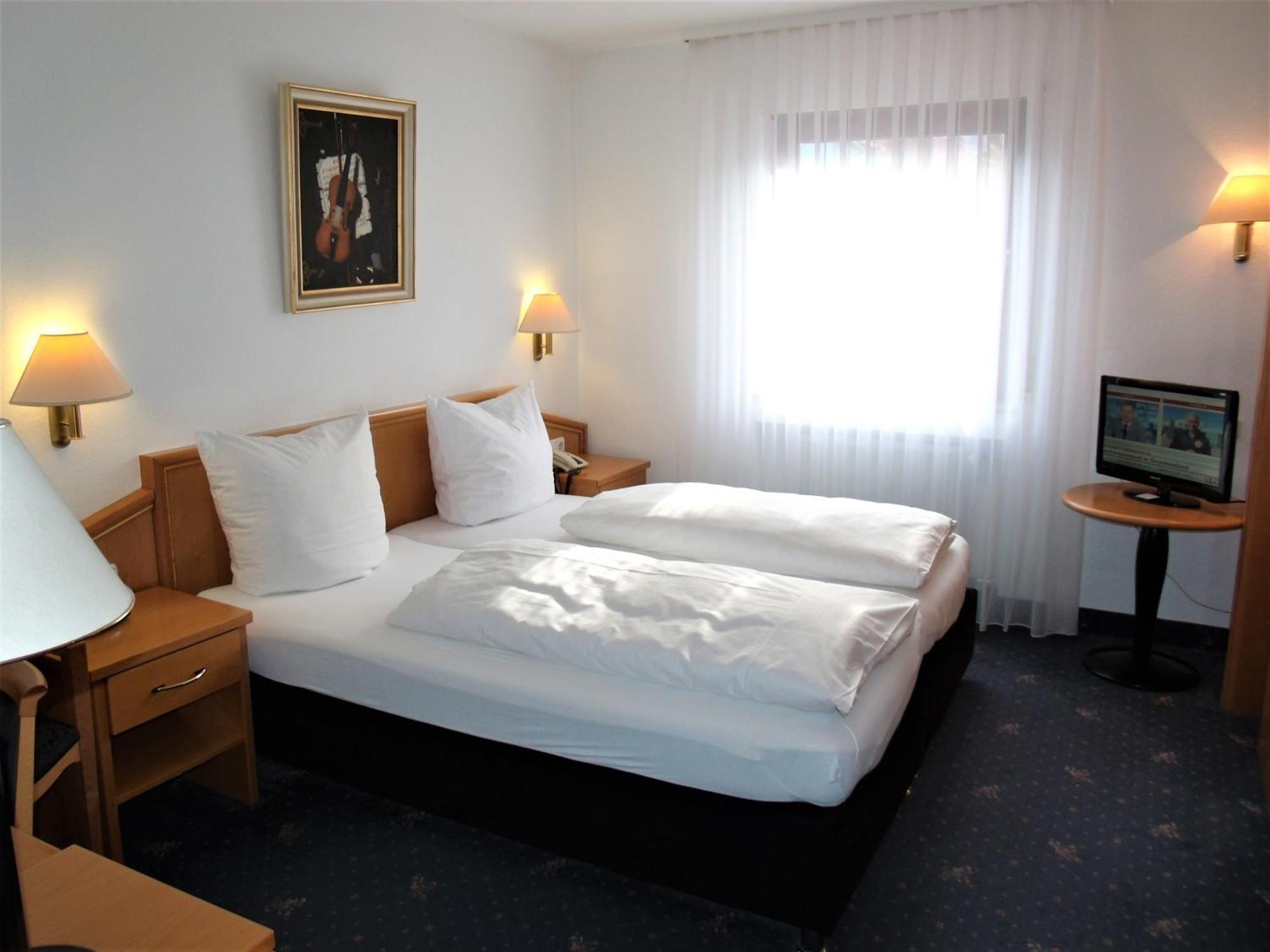 Hotel Brehm เวิร์ซบวร์ก ภายนอก รูปภาพ