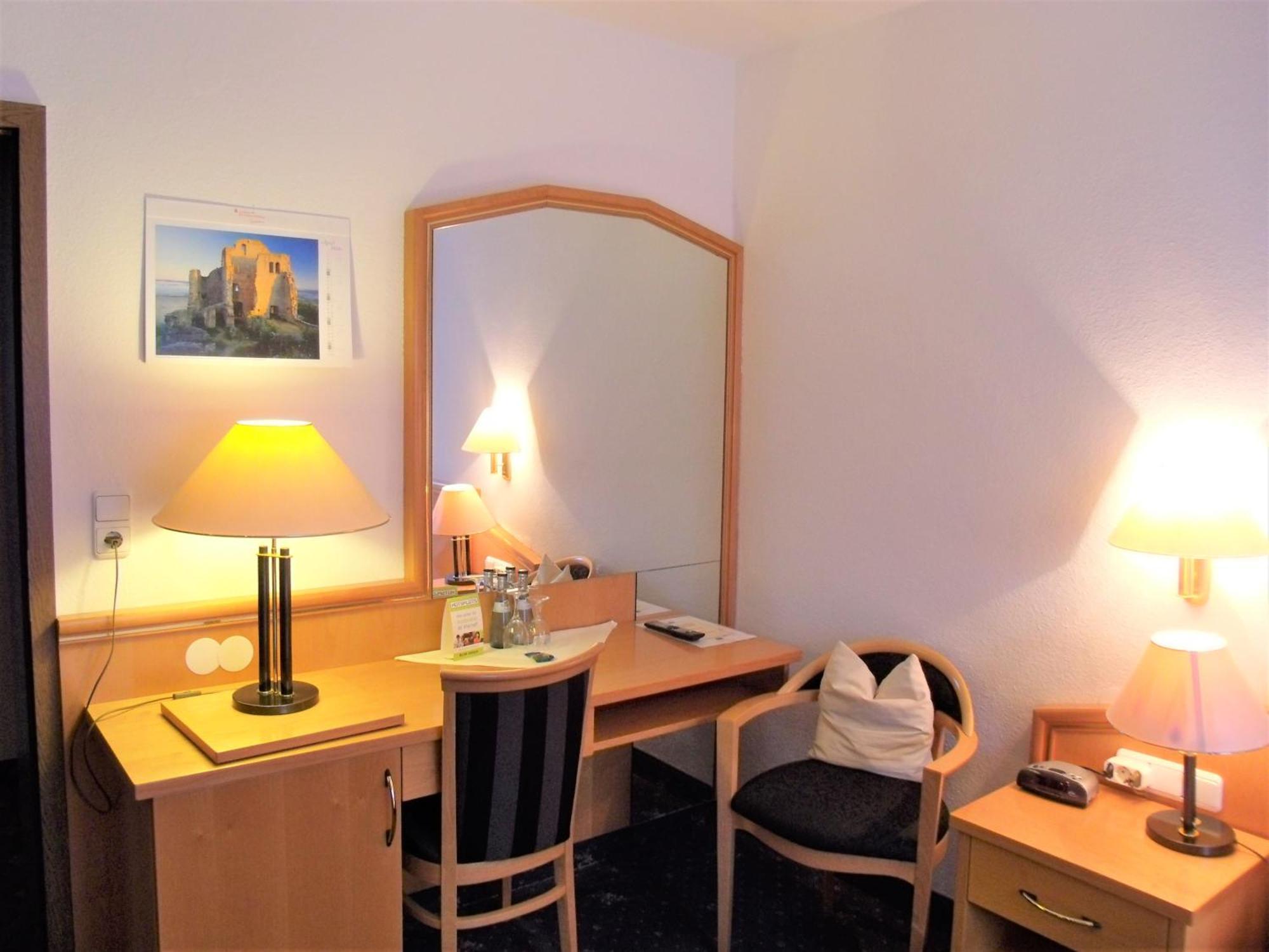 Hotel Brehm เวิร์ซบวร์ก ภายนอก รูปภาพ